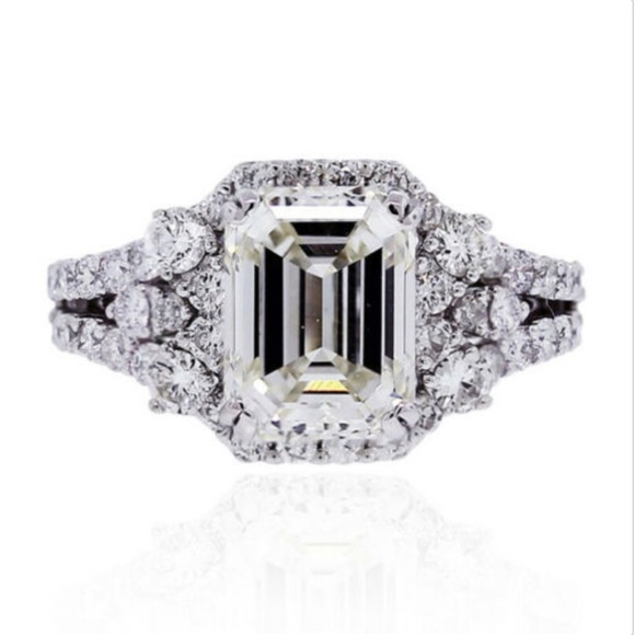 * NEW  Sterling Silver Simulated Diamond Ring, cute Ring, shiny Ring. - Picture 4 of 5